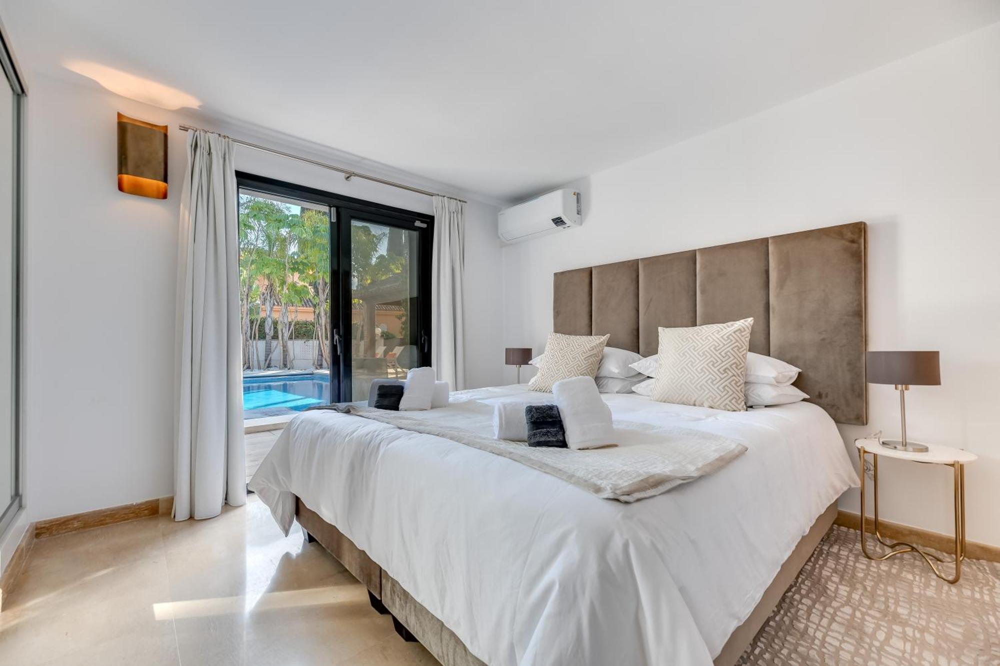Vacation I La Cabane, Prestige, Heated Pool, 300m To The *